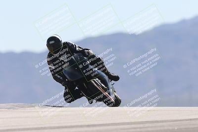 media/Oct-13-2025-Moto Forza (Mon) [[a66d839500]]/3-B Group/Session 4 (Turn 9)/